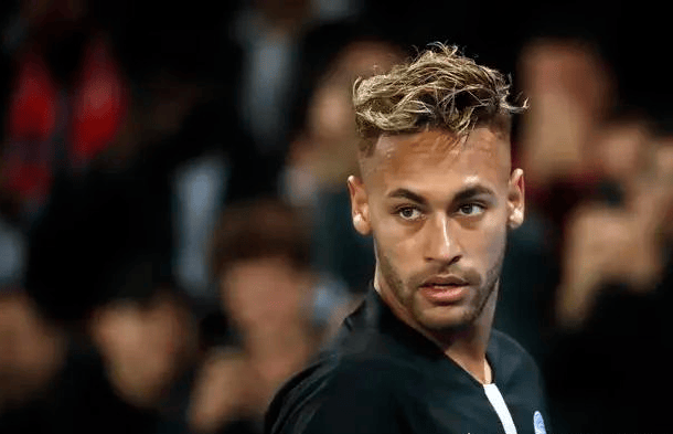 梅罗时代，有“铁打的梅罗，流水的世界第三人”之说，那谁更配当第三人？